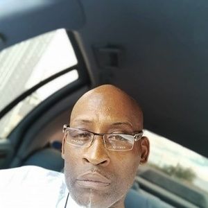 Meet your Posher, Deron